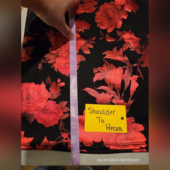 Floral Black and Red Dress - Picture 10 of 11